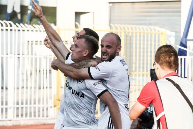 200余名青少年齐聚庐山西海展开匹克球竞技